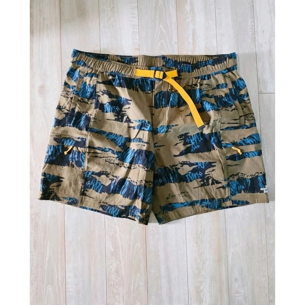 The North Face Mens‎ Class V Belted Shorts XXL Brown Blue Tiger Camo NWT RV $65